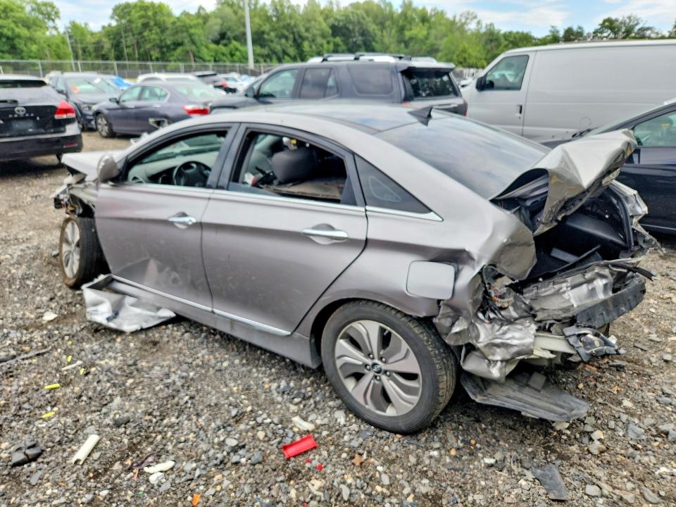 2014 Hyundai Sonata VIN KMHEC4A44EA103277 COPART salvage auction — REAR END, Md - Cert Of Salvage > 75% Damage, sold $475 on 2026-07-31 (photo 2)
