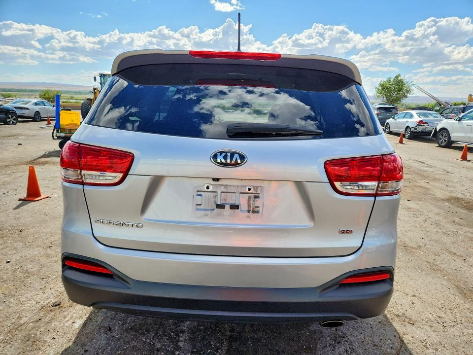 2018 Kia Sorento VIN 5XYPG4A34JG382958 COPART salvage auction — FRONT END, NM - CERT OF TITLE-SALVAGE (P), sold $325 on 2026-07-30 (photo 6)