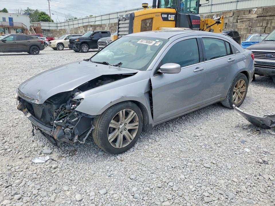 2013 Chrysler 200 VIN 1C3CCBAB1DN705483 COPART salvage auction — FRONT END, Ky - Cert Of Title-Salvage, sold $100 on 2026-07-10 (photo 1)