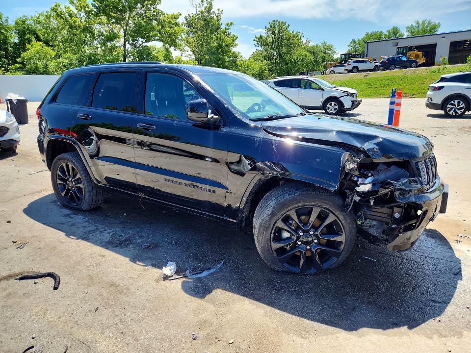2018 Jeep VIN 1C4RJFAG3JC122855 COPART salvage auction — FRONT END, Mo - Salvage Certificate Of Title, sold $3,950 on 2026-08-04 (photo 4)