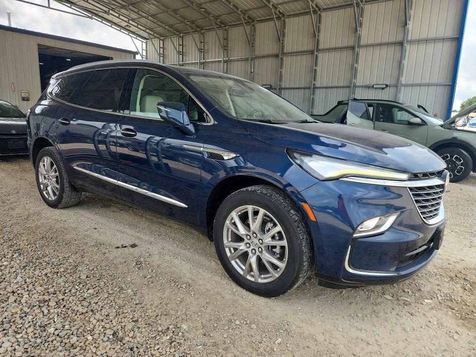 2023 Buick Enclave VIN 5GAERBKW4PJ129633 COPART salvage auction — HAIL, MO - SALVAGE CERTIFICATE OF TITLE, sold $11,300 on 2026-07-27 (photo 4)