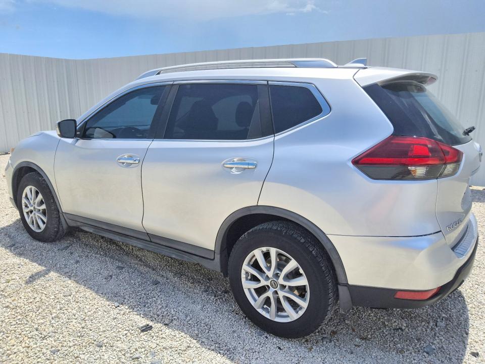 2019 Nissan Rogue sport VIN KNMAT2MT5KP555077 COPART salvage auction — NORMAL WEAR, Fl - Certificate Of Title, sold $1,500 on 2026-07-28 (photo 2)
