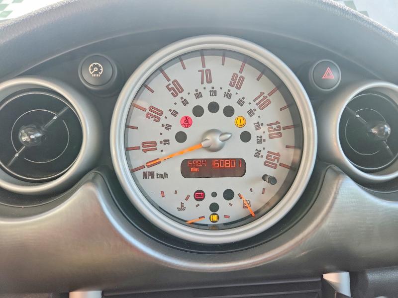 2002 Mini Cooper VIN WMWRE33462TD56737 COPART salvage auction — FRONT END, Mi - Certificate Of Title, sold $425 on 2026-07-08 (photo 9)