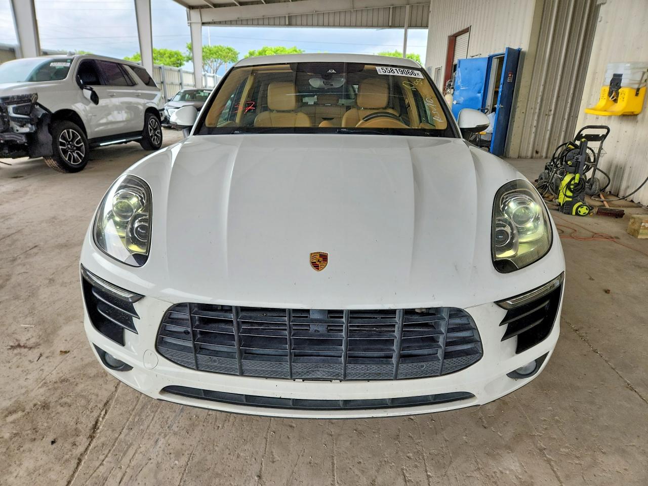 2017 Porsche Macan VIN WP1AA2A50HLB07467 COPART salvage auction — Side, FL - CERTIFICATE OF TITLE, sold $4,200 on 2026-07-01 (photo 5)