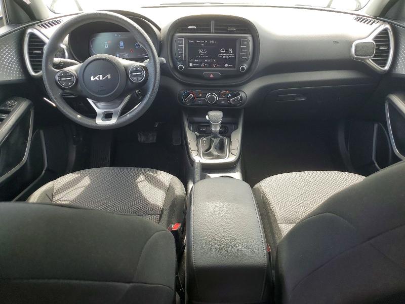 2024 Kia Soul VIN KNDJ23AU6R7920365 COPART salvage auction — SIDE, Salvage Title, sold $3,000 on 2026-07-24 (photo 8)