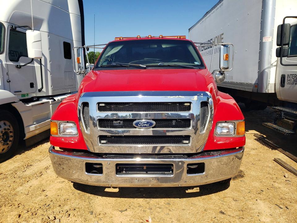 2005 Ford F-650 VIN 3FRNF65F35V202482 COPART salvage auction — MINOR DENT/SCRATCHES, Va - Certificate Of Title, sold $6,300 on 2026-07-29 (photo 5)