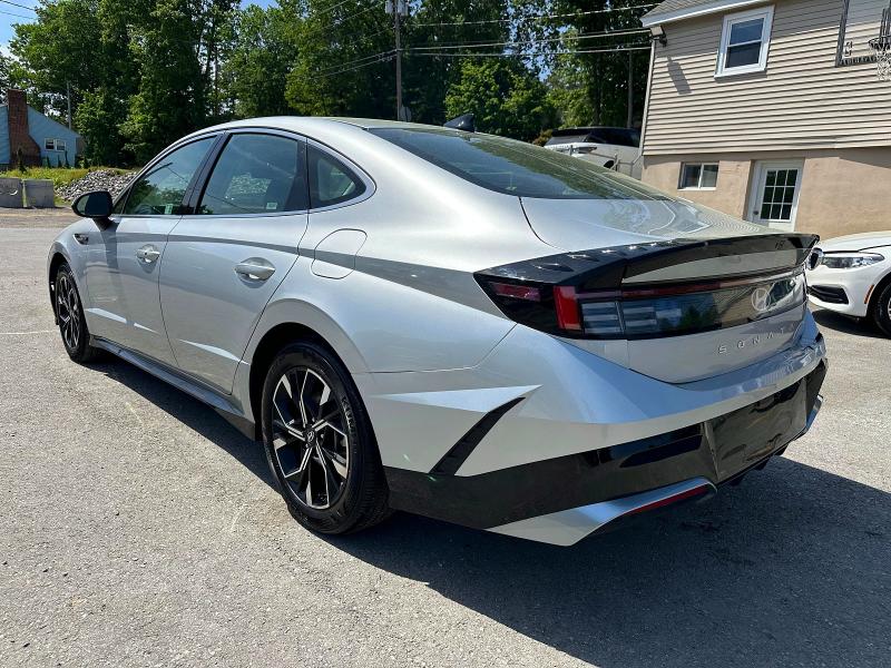 2025 Hyundai Sonata VIN KMHL64JAXSA454842 COPART salvage auction — MINOR DENT/SCRATCHES, Fl - Cert Of Title Slvg Rebuildable, sold $13,000 on 2026-07-15 (photo 2)
