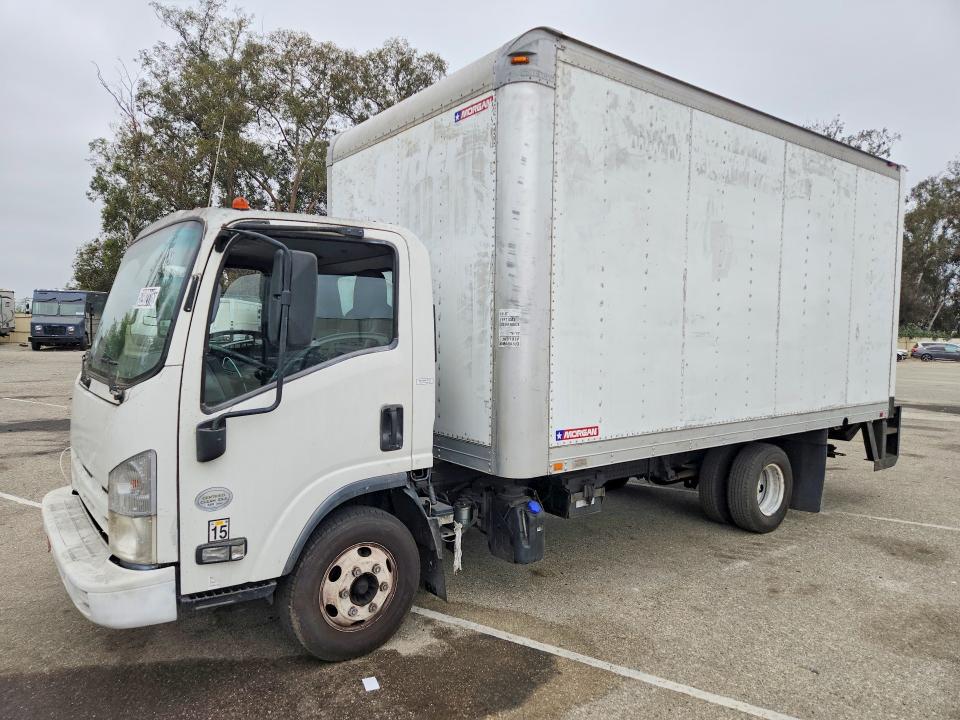 2015 Isuzu Npr hd VIN JALC4W163F7000130 COPART salvage auction — NORMAL WEAR, CA - CERTIFICATE OF TITLE, sold $3,600 on 2026-07-16 (photo 1)
