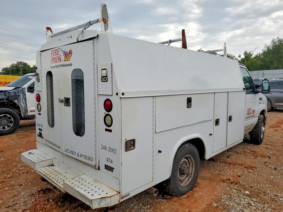 2010 Ford Econoline e350 VIN 1FDSE3FL0ADA52652 COPART salvage auction — MINOR DENT/SCRATCHES, Ok - Certificate Of Title, sold $1,950 on 2026-07-09 (photo 3)
