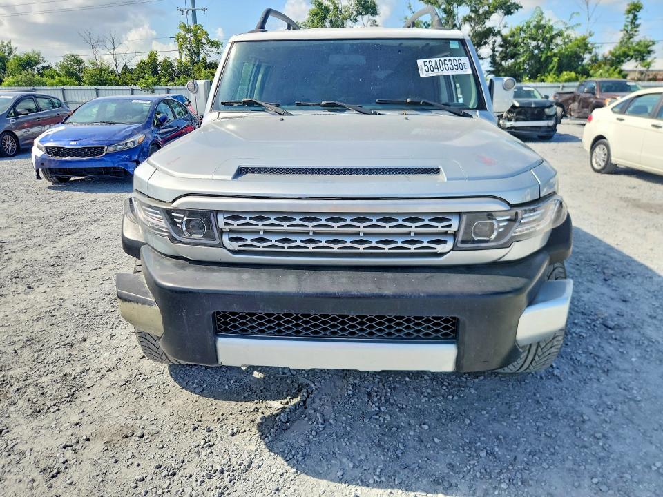 2007 Toyota Fj cruiser VIN JTEZU11F770014150 COPART salvage auction — REAR END, FL - CERT OF TITLE SLVG REBUILDABLE, sold $3,100 on 2026-07-10 (photo 5)