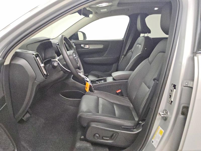 2025 Volvo Xc40 VIN YV4L12UC0S2567081 COPART salvage auction — MINOR DENT/SCRATCHES, Tx - Certificate Of Title, sold $11,200 on 2026-07-21 (photo 7)