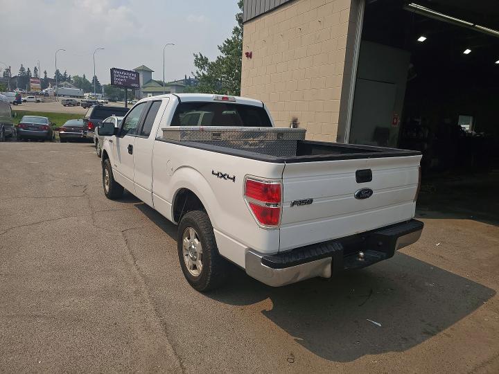 2014 Ford F-150 VIN 1FTFX1ET1EFC44369 COPART salvage auction — SIDE, Salvage Title, sold $4,050 on 2026-07-21 (photo 3)