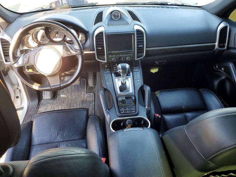 2012 Porsche Cayenne VIN WP1AA2A26CLA09784 COPART salvage auction — WATER/FLOOD, Mi - Cert Of Title-Flood Vehicle, sold $1,150 on 2026-07-10 (photo 8)