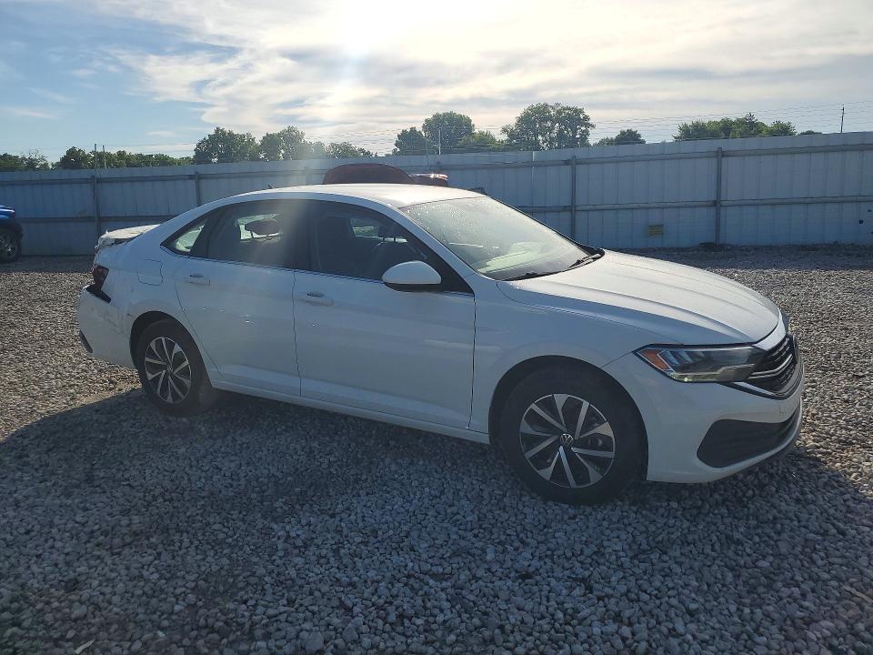 2024 Volkswagen Jetta VIN 3VW5M7BUXRM074634 COPART salvage auction — REAR END, Oh - Certificate Of Title (P), sold $9,700 on 2026-07-27 (photo 4)