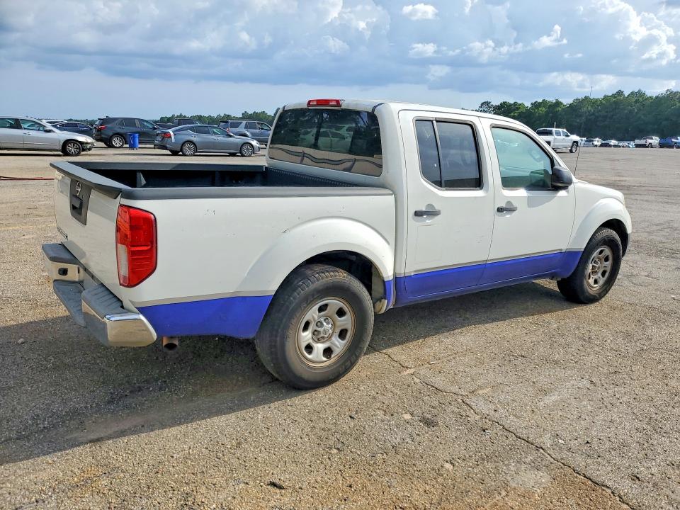 2015 Nissan Frontier VIN 1N6AD0ER7FN766459 COPART salvage auction — MINOR DENT/SCRATCHES, FL - CERTIFICATE OF TITLE, sold $375 on 2026-07-09 (photo 3)