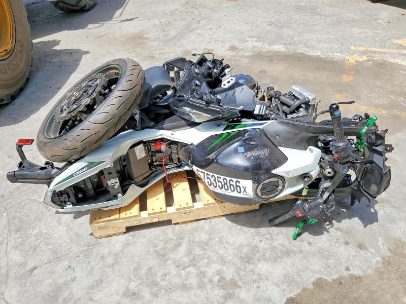 2022 Kawasaki Ex650 VIN ML5EXEM16NDA65496 COPART salvage auction — ALL OVER, Va - Cert Of Title - Salvage, sold $200 on 2026-07-02 (photo 1)
