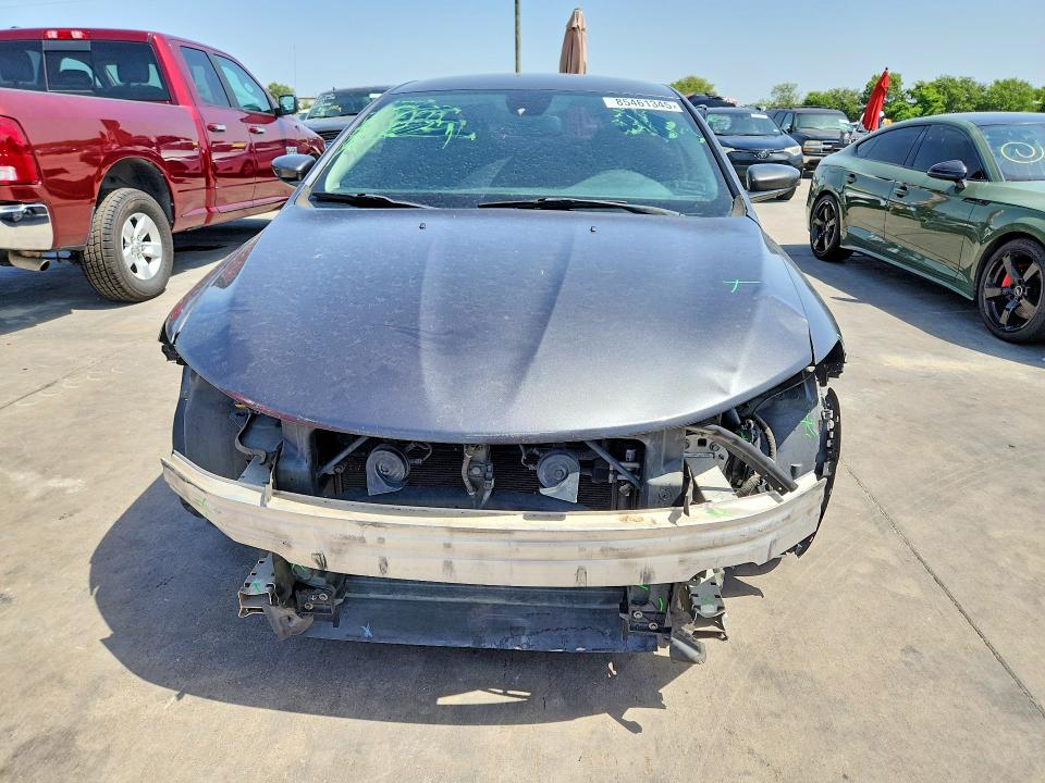 2015 Chrysler 200 VIN 1C3CCCAB8FN639118 COPART salvage auction — FRONT END, Tx - Salvage Vehicle Title, sold $925 on 2026-07-09 (photo 5)