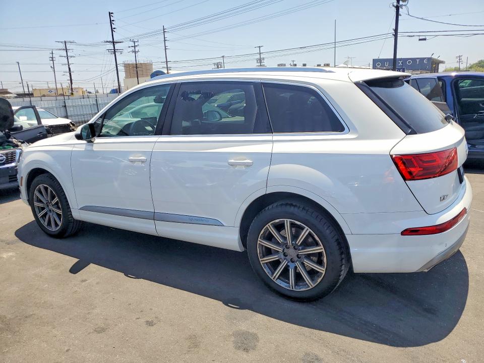 2017 Audi VIN WA1LAAF76HD025889 COPART salvage auction — MECHANICAL, Ca - Dis/Dlr/Exp Only Clean Title, sold $5,600 on 2026-07-13 (photo 2)
