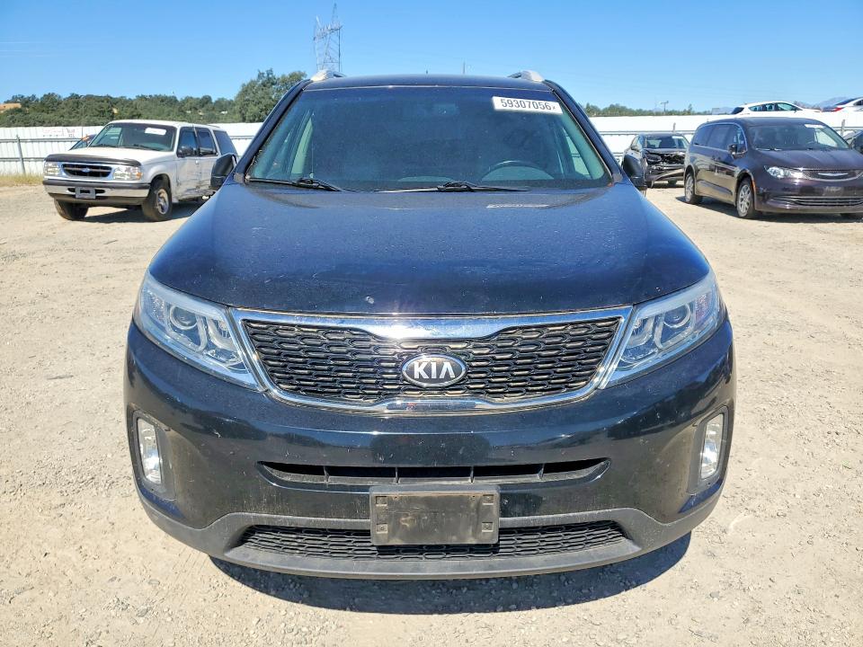 2014 Kia Sorento VIN 5XYKT4A60EG470279 COPART salvage auction — MECHANICAL, Ca - Dis/Dlr/Exp Only Clean Title, sold $375 on 2026-07-10 (photo 5)