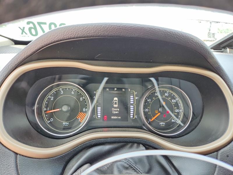 2015 Jeep Cherokee VIN 1C4PJLCB8FW689835 COPART salvage auction — SIDE, Tn - Salvage Certificate, sold $1,200 on 2026-07-09 (photo 9)