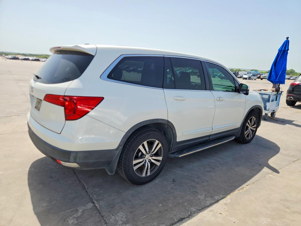 2016 Honda Pilot VIN 5FNYF5H69GB030729 COPART salvage auction — Normal Wear, TX - CERTIFICATE OF TITLE, sold $3,800 on 2026-07-02 (photo 3)