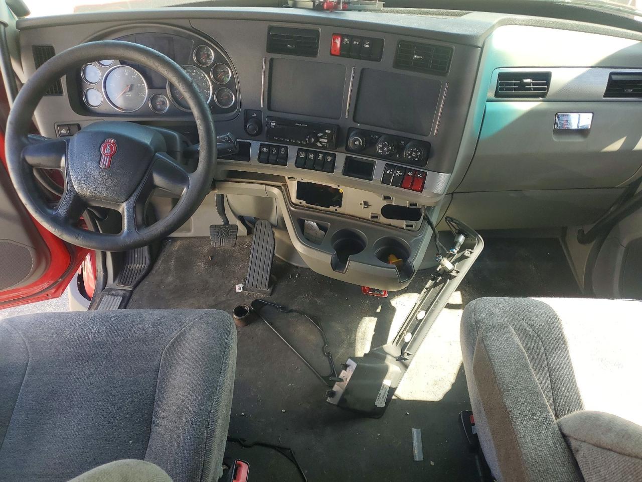 2020 Kenworth T680 VIN 1XKYD49X3LJ372756 COPART salvage auction — Front End, FL - CERTIFICATE OF DESTRUCTION, sold $6,800 on 2026-07-09 (photo 9)
