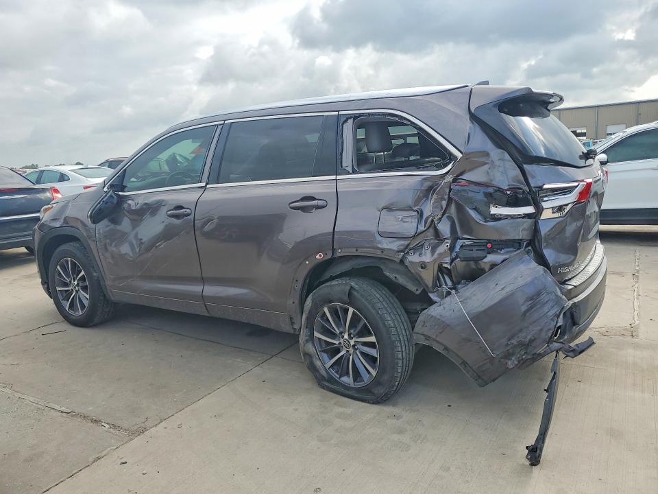 2017 Toyota Highlander VIN 5TDKZRFH3HS526048 COPART salvage auction — REAR END, Tx - Salvage Vehicle Title, sold $4,750 on 2026-07-07 (photo 2)