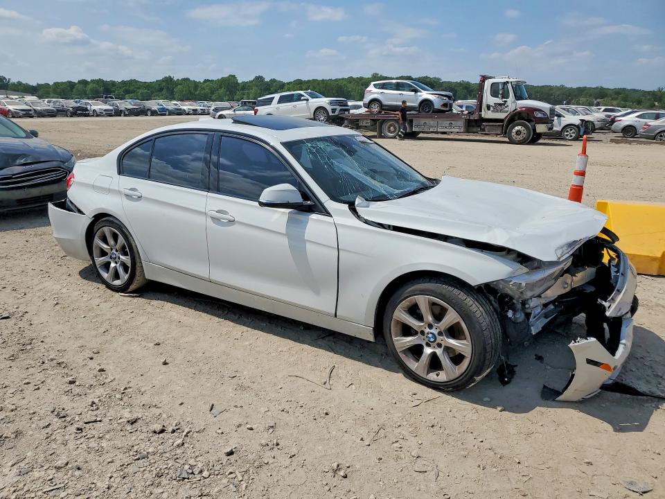 2015 BMW 3er VIN WBA3B1G58FNT64674 COPART salvage auction — FRONT END, Mo - Salvage Certificate Of Title, sold $90 on 2026-07-28 (photo 4)