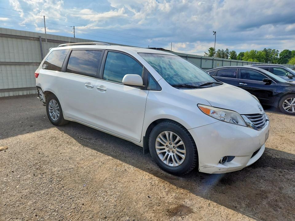 2016 Toyota Sienna VIN 5TDYK3DC8GS736064 COPART salvage auction — REAR END, PA - CERTIFICATE OF SALVAGE, sold $175 on 2026-07-31 (photo 4)