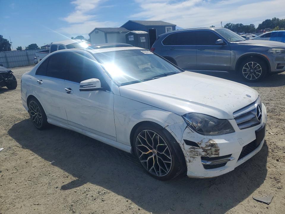 2013 Mercedes-benz C class VIN WDDGF4HB6DR271338 COPART salvage auction — FRONT END, Ca - Salvage Certificate, sold $950 on 2026-08-06 (photo 4)