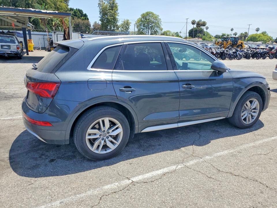 2020 Audi Q5 VIN WA1ANAFY2L2068098 COPART salvage auction — FRONT END, Ca - Salvage Certificate, sold $7,000 on 2026-08-04 (photo 3)
