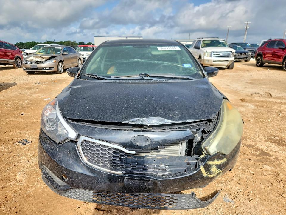 2014 Kia Forte VIN KNAFX4A64E5171129 COPART salvage auction — FRONT END, Tx - Salvage Vehicle Title, sold $900 on 2026-07-02 (photo 5)