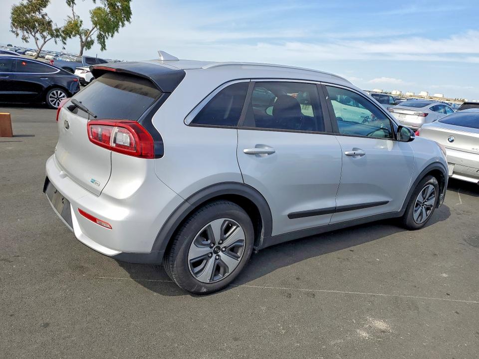 2018 Kia Niro VIN KNDCC3LC2J5175589 COPART salvage auction — SIDE, Ca - Salvage Certificate, sold $4,100 on 2026-07-08 (photo 3)