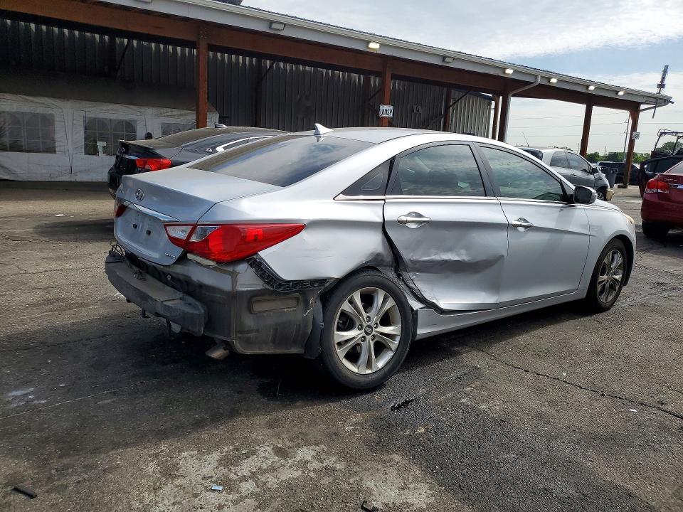 2011 Hyundai Sonata VIN 5NPEC4AC0BH004259 COPART salvage auction — SIDE, CO - SALVAGE TITLE (P), sold $575 on 2026-07-16 (photo 3)