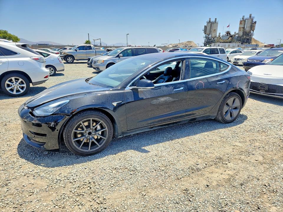 2018 Tesla Model 3 VIN 5YJ3E1EA2JF036281 COPART salvage auction — FRONT END, CA - SALVAGE CERTIFICATE, sold $5,300 on 2026-07-31 (photo 1)