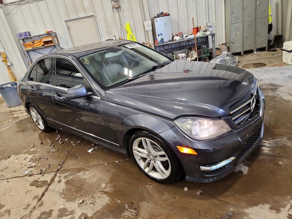 2014 Mercedes-benz C-klasse VIN WDDGF8AB4EA943432 COPART salvage auction — FRONT END, Wi - Certificate Of Title, sold $1,950 on 2026-07-13 (photo 4)