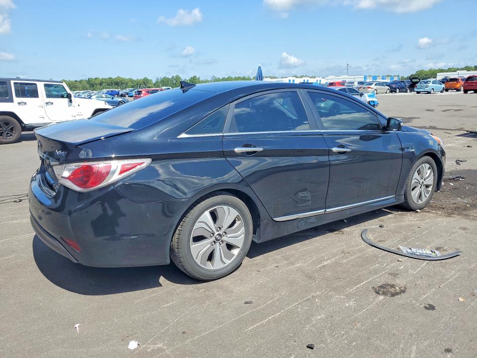 2013 Hyundai VIN KMHEC4A48DA098244 COPART salvage auction — REAR END, Fl - Cert Of Title Slvg Rebuildable, sold $825 on 2026-07-08 (photo 3)