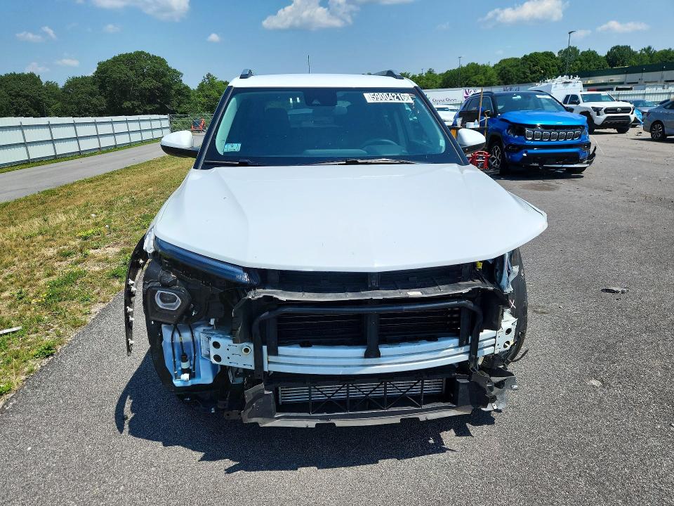 2025 Chevrolet Trailblazer VIN KL79MRSL1SB062843 COPART salvage auction — FRONT END, MA - CERTIFICATE OF TITLE, sold $10,600 on 2026-07-13 (photo 5)