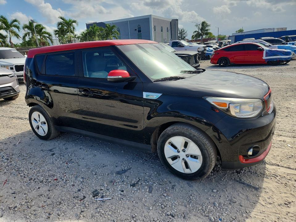 2015 Kia VIN KNDJX3AE0F7002875 COPART salvage auction — REAR END, Ga - Certificate Of Title, sold $925 on 2026-07-28 (photo 4)