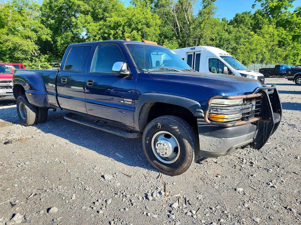 2002 Chevrolet Silverado 3500 VIN 1GCJK33192F121954 COPART salvage auction — WATER/FLOOD, Tn - Salvage Cert-Water Damage, sold $5,400 on 2026-07-07 (photo 4)