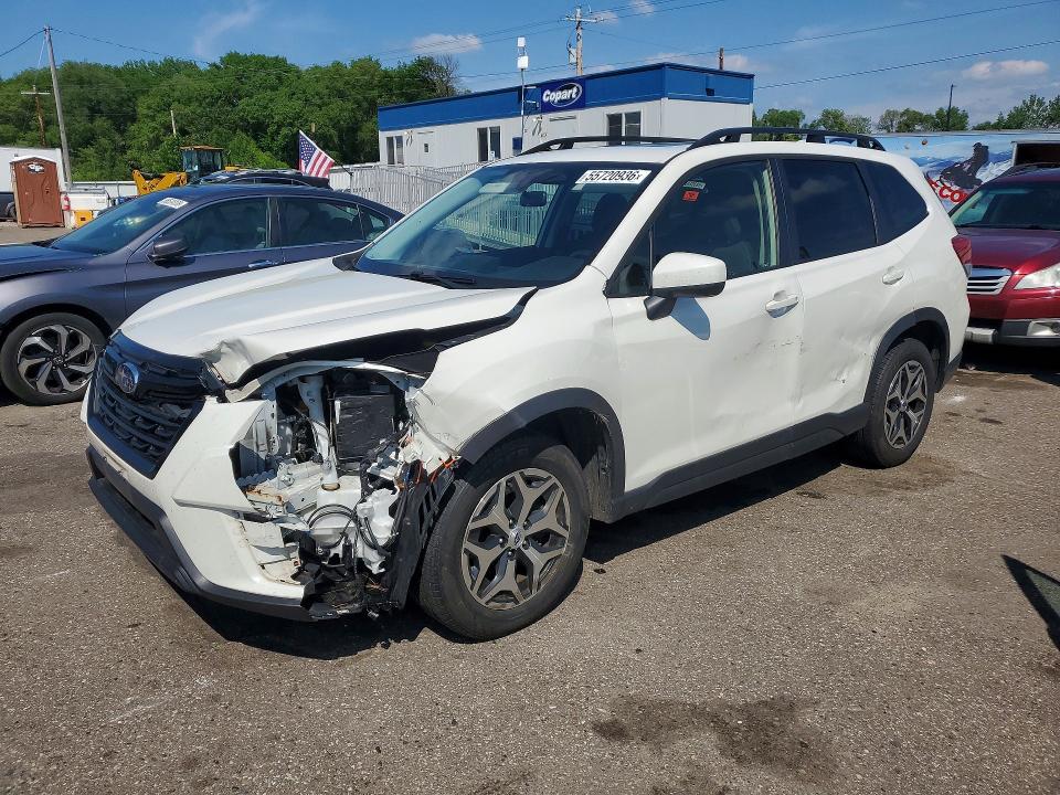 2022 Subaru Forester VIN JF2SKADC3NH435179 COPART salvage auction — FRONT END, Mn - Cert Of Title-Salvage, sold $6,400 on 2026-07-14 (photo 1)
