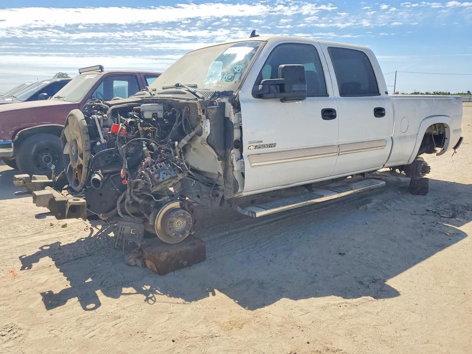 2007 Chevrolet Silverado 2500 VIN 1GCHK23D87F143552 COPART salvage auction — VANDALISM, Ca - Salvage Certificate, sold $1,300 on 2026-07-09 (photo 1)