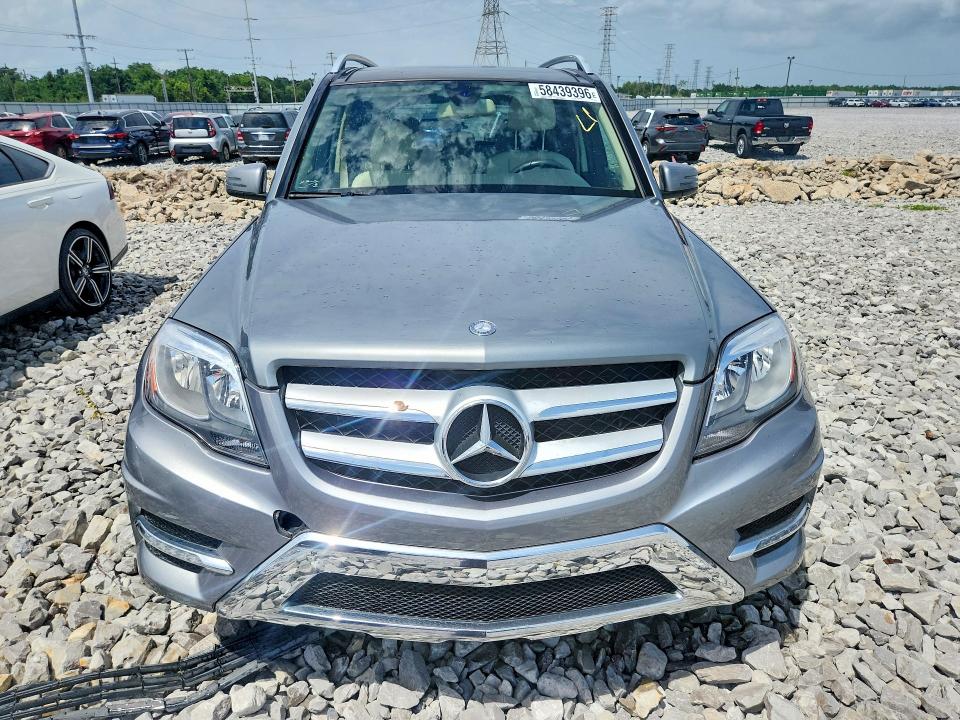 2013 Mercedes-benz VIN WDCGG5HB7DF962760 COPART salvage auction — WATER/FLOOD, Salvage Title, sold $500 on 2026-07-22 (photo 5)