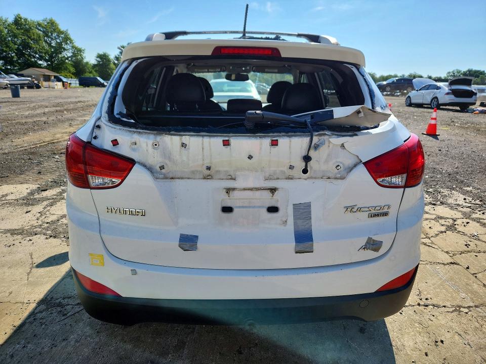 2012 Hyundai Tucson VIN KM8JUCAC4CU534386 COPART salvage auction — REAR END, Nj - Cert Of Title-Salvage, sold $3,700 on 2026-07-20 (photo 6)