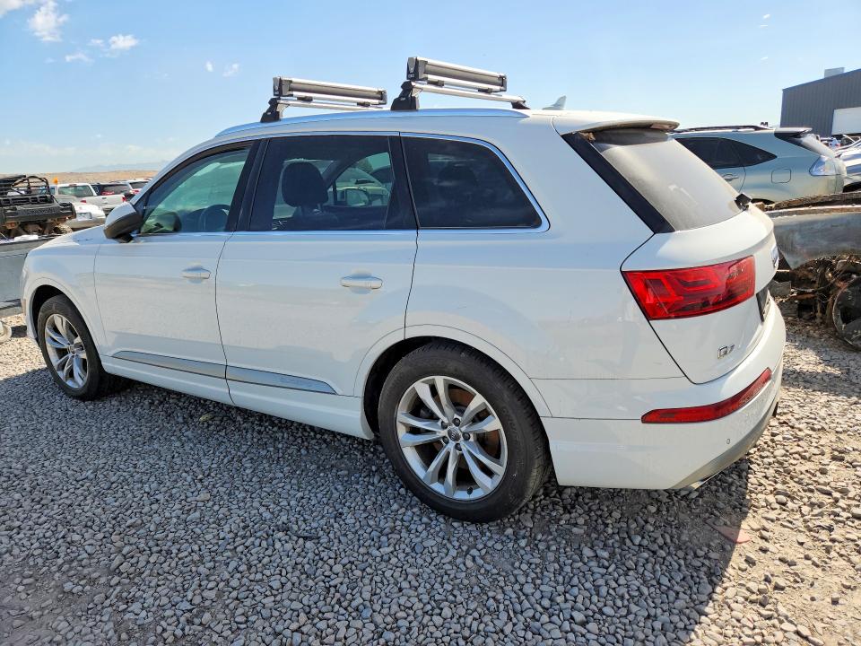 2017 Audi Q7 VIN WA1LAAF72HD003999 COPART salvage auction — MINOR DENT/SCRATCHES, UT - CERTIFICATE OF TITLE, sold $3,700 on 2026-07-10 (photo 2)