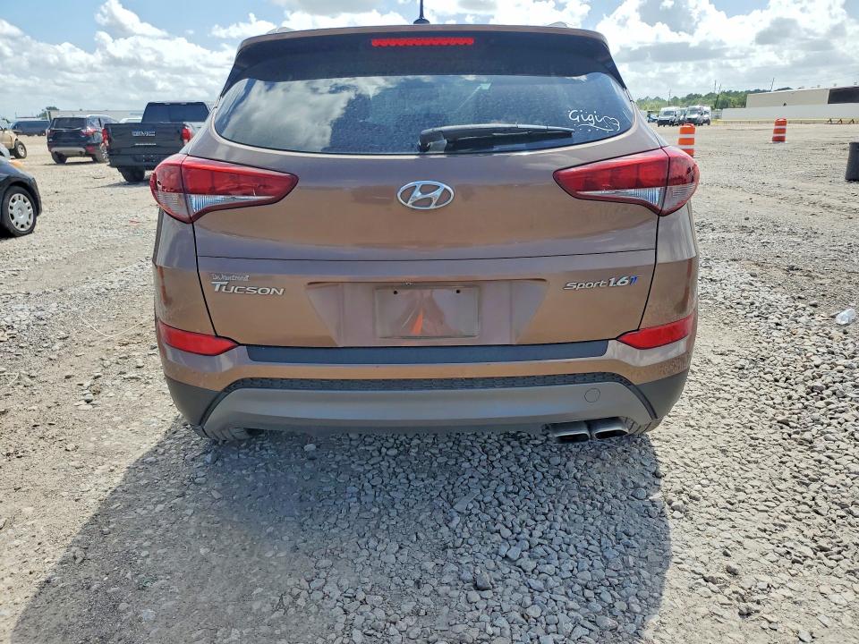 2016 Hyundai Tucson VIN KM8J33A28GU159330 COPART salvage auction — FRONT END, TX - SALVAGE VEHICLE TITLE, sold $275 on 2026-07-16 (photo 6)