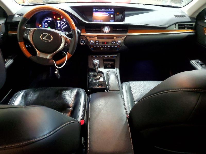2014 Lexus VIN JTHBW1GGXE2061012 COPART salvage auction — FRONT END, Mn - Cert Of Title-Salvage, sold $375 on 2026-07-28 (photo 8)