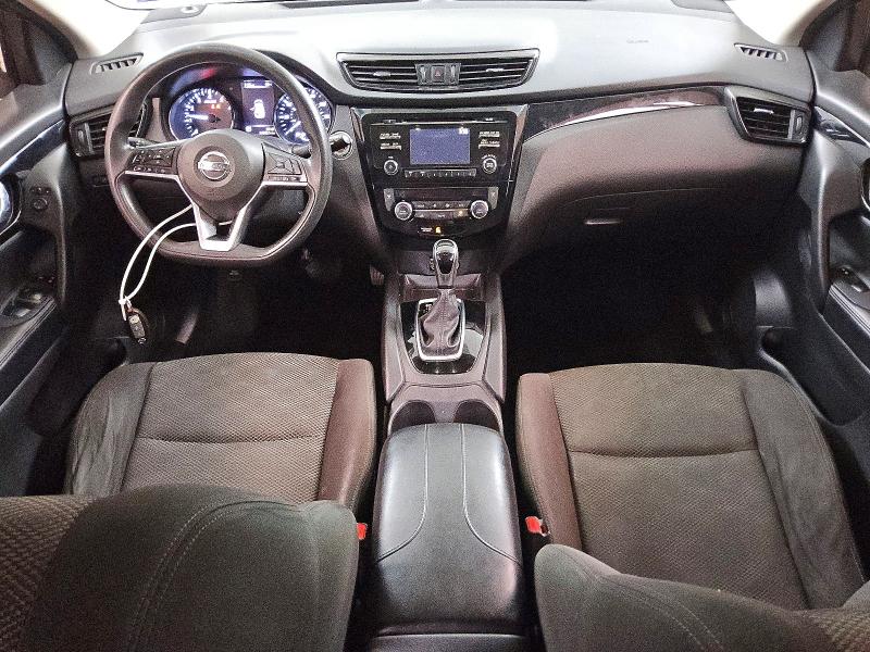 2017 Nissan Rogue sport VIN JN1BJ1CP8HW022800 COPART salvage auction — MINOR DENT/SCRATCHES, Tx - Certificate Of Title, sold $1,900 on 2026-07-07 (photo 8)