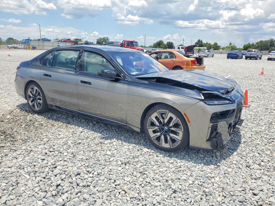 2023 BMW 7er VIN WBA33EJ02PCL76964 COPART salvage auction — FRONT END, Fl - Cert Of Title Slvg Rebuildable, sold $37,000 on 2026-07-07 (photo 4)