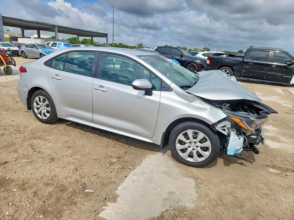 2025 Toyota VIN 5YFB4MDE8SP347000 COPART salvage auction — FRONT END, Fl - Cert Of Title Slvg Rebuildable, sold $3,350 on 2026-07-30 (photo 4)